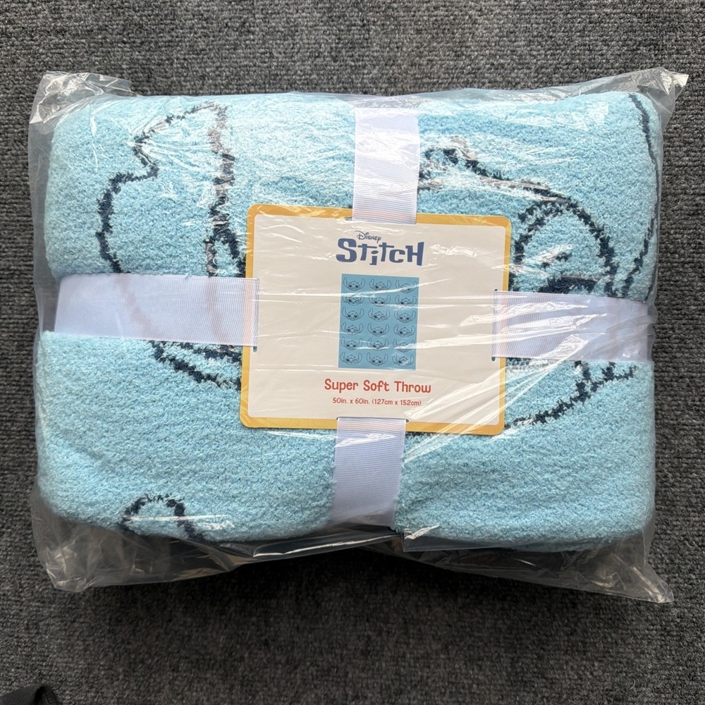 Disney Stitch Super Soft Throw 50" x 60" NEW IN PACKAGE Blue